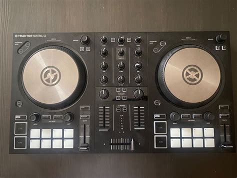 Native Instruments Traktor Kontrol S2 MK3 | Kaufen auf Ricardo