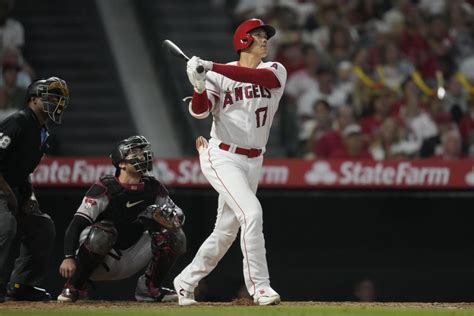 Ohtani Hits The Longest Home Run Of His MLB Career 493 Feet To Reach