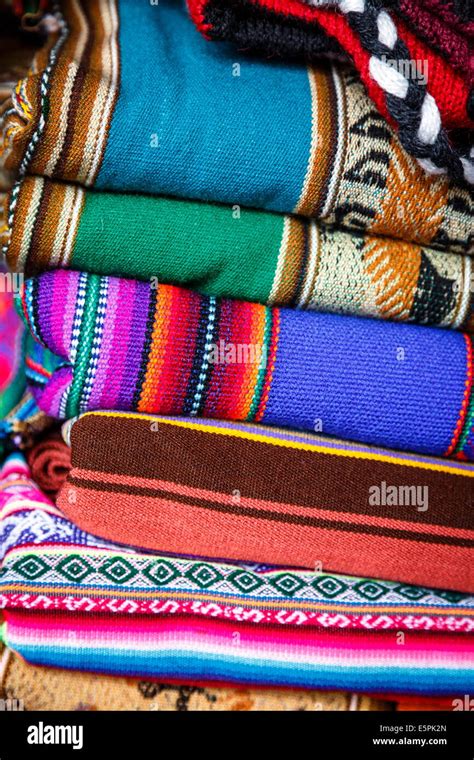 Llama wool hi-res stock photography and images - Alamy