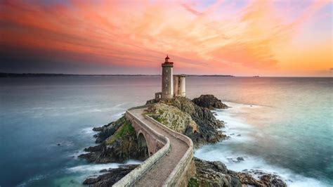 Lighthouse of Petit Minou (Phare du Petit Minou) - backiee