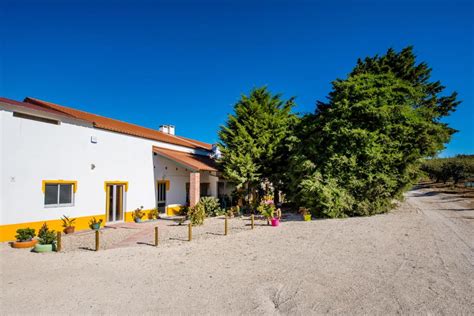 Where to stay in Óbidos: 5 Best Hotels in Óbidos - Portugal.com