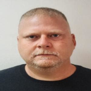 Lawson James Robert A Registered Sex Offender In East Bernstadt KY