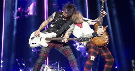 Jelly Roll Shinedown And Thirty Seconds To Mars Headline Rock Fest This Summer