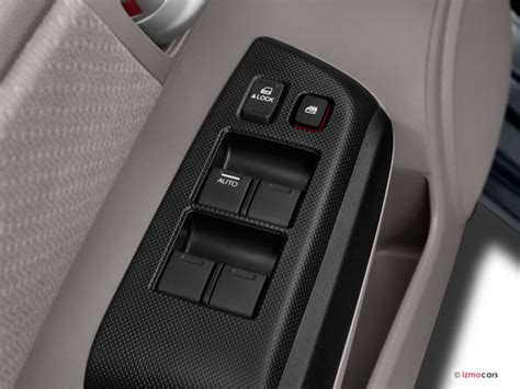 2013 Honda Insight: 55 Interior Photos | U.S. News