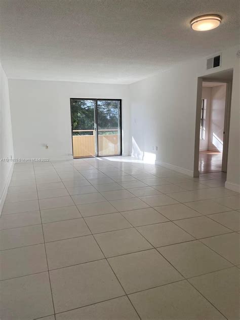 Nw Th Ave Unit C Hialeah Fl Mls A Redfin