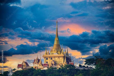 Foto De Wat Khiriwong The Golden Temple On The Mountain The One Of