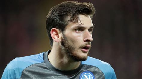 Khvicha Kvaratskhelia Newcastle Want £50m Rated Napoli Forward