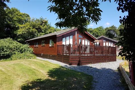 Luxury Wood Lodgecabin In Polperro Looe Cornwall Chalets For Rent In