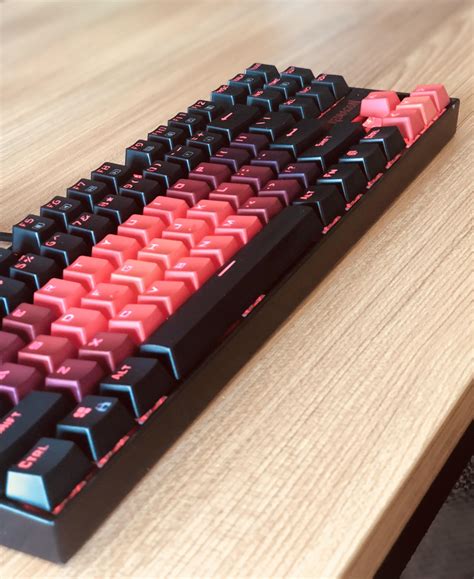 Gradient “lava” keycaps - Kumara RedDragon : r/MechanicalKeyboards