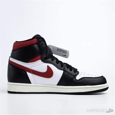 Air Jordan Retro High Black Gym Red Dot Perfect