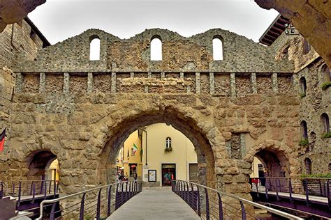 Porta Praetoria In Aosta