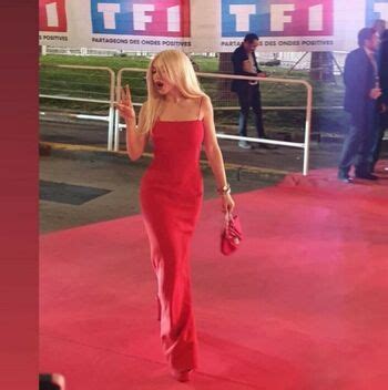 Ariel Next Door Ariellush Arilaviee Lovemegentle Theannadelvey Nude Onlyfans Photo