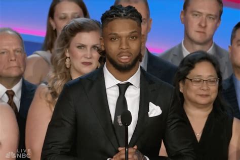 Bills: Damar Hamlin's emotional speech at NFL honors had everyone in tears