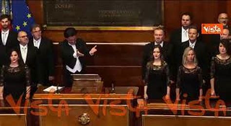 Giorgia Meloni Si Commuove Al Concerto Di Natale Al Senato Occhi