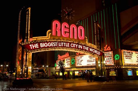 Neon Sign | Reno, Nevada. | Photos by Ron Niebrugge