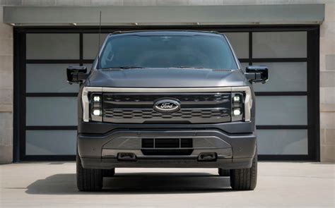 Ford unveils limited F-150 Lightning Platinum Black Edition - ArenaEV