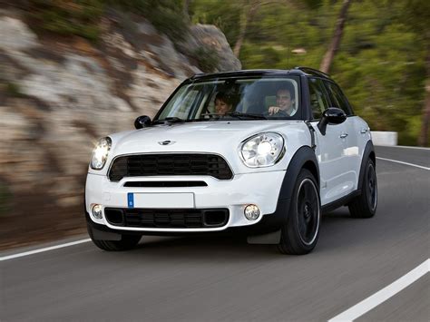 Mini Countryman Hatchback R Review Autotrader