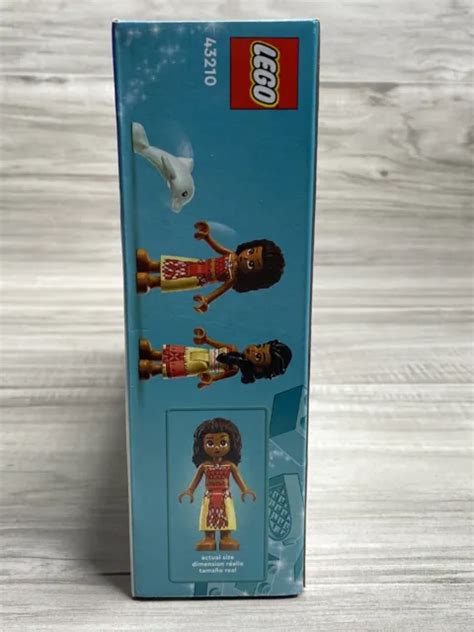 LEGO DISNEY PRINCESS Moana S Wayfinding Boat 43210 Building Set Moana