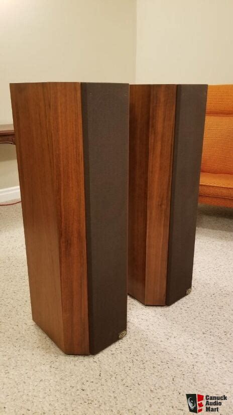 Elipson 1313 Classic French 3 Way Floor Standing Speakers Photo