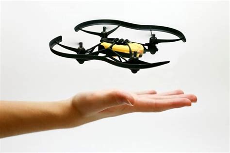 Best Mini Drones with Camera in 2021 - Top Rated and Reviews - Techhog