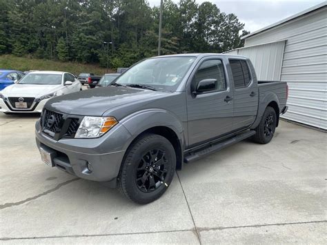 New Nissan Frontier Sv Midnight Edition Crew Cab Pickup In