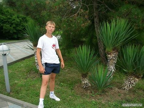 Спортивные шорты мальчика-подростка » Шорты фото