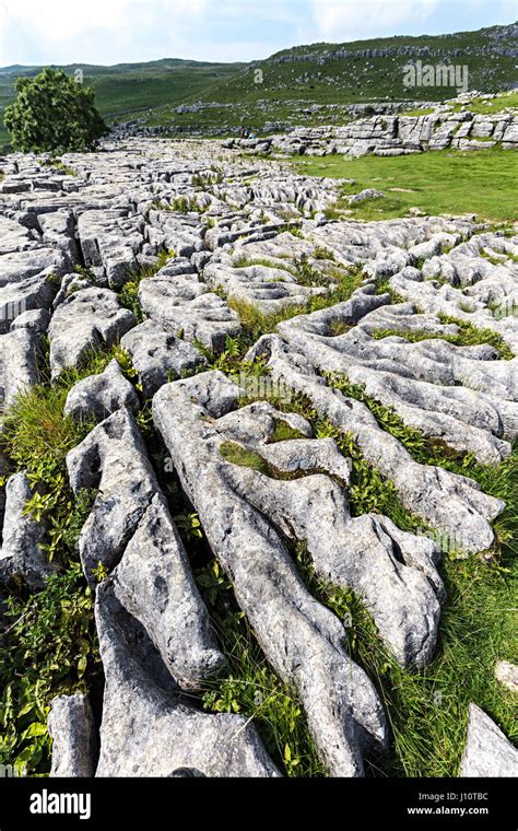 Yorkshire Dales Limestone Hi Res Stock Photography And Images Alamy