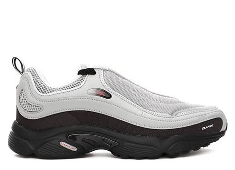 Кроссовки из текстиля от Reebok. Модель на шнуровке, с амортизирующей ...