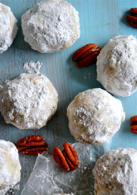 MERRY BRIDES — Snowball Cookies