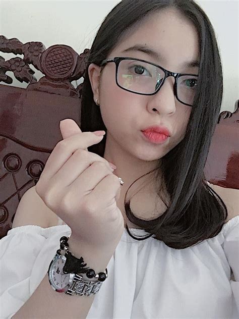 Sao trẻ U20 Việt Nam khoe bạn gái xinh như hot girl