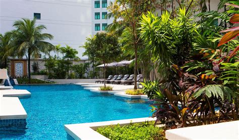 The Ritz-Carlton, Kuala Lumpur Hotel – Kuala Lumpur, Malaysia – Outdoor ...