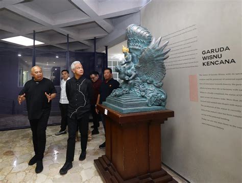 ganjar kunjungi nu art studio nyoman nuarta  desain kantor