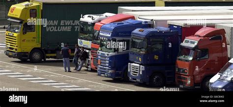 Lorry Drivers On Strike Hi Res Stock Photography And Images Alamy