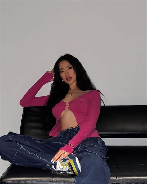 Hot Girl Tri U Followers C Nhi U Set Sexy Khoe Body Nh T Ng T C M Kh Ng Ph N C M