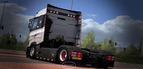 Renault T Light Improvements Lowered Chassis V1 2 For ETS2