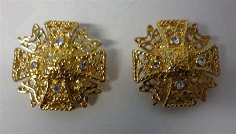 Vintage Signed KJL Kenneth Jay Lane Rhinestone Maltese Cross Clip On