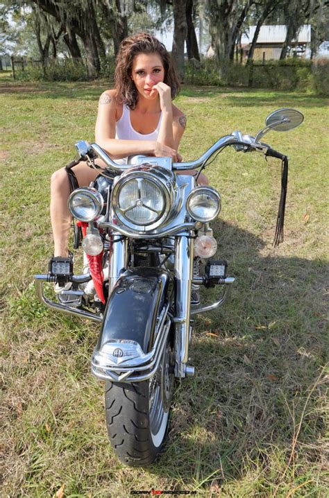 Born To Ride Babe Of The Week Skylar Calico 75 Born To Ride