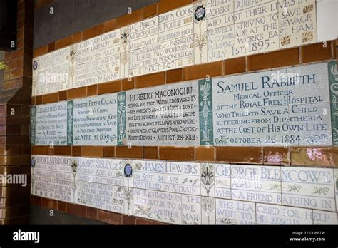 Heroes Wall Memorial Plaque Postmans Park London Stock Photo Alamy