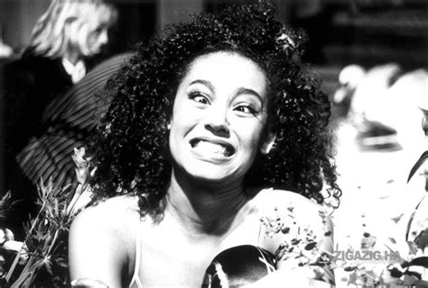 Mel B - Scary Spice in backstage of Wannabe clip in 1996 #SpiceGirls ...