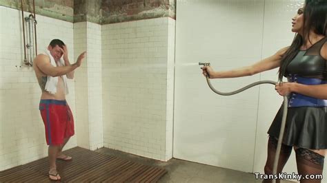 Tranny Debt Collector Anal Fucks Dude AShemaletube