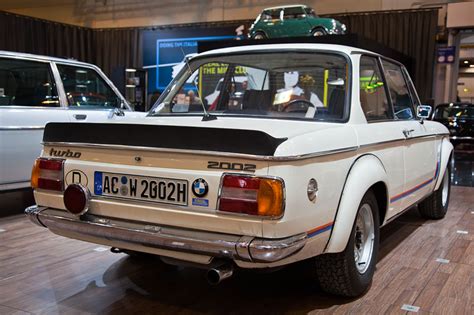 Foto BMW 2002 Turbo E20 4 Zylinder Reihenmotor Mit 170 PS Leistung