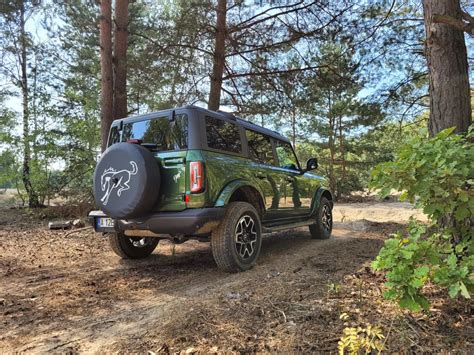Ford Bronco w wersji Outer Banks. Zdjęcia - Moto Vehis