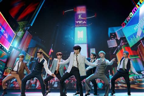 Watch BTS Dance Through NYC For Electrifying 'Dynamite' At The 2020 ...