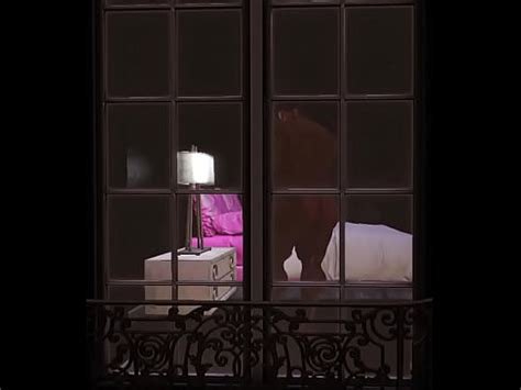 Spying On Mega Hunk Duane Brown Thru Window XVIDEOS