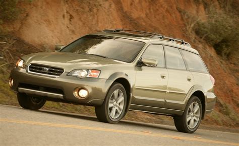 subaru-outback-photo-181265-s-original.jpg?fill=2:1&resize=1200:*