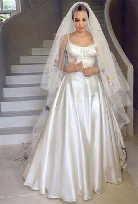 An Unconventional Bride - Angelina Jolie’s Wedding Dress - EverAfterGuide