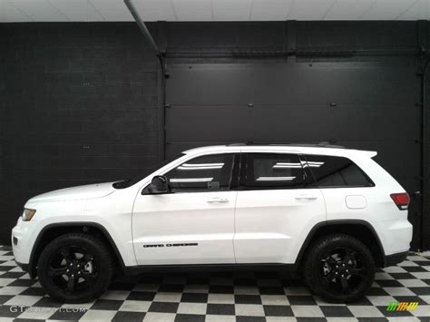 2018 Bright White Jeep Grand Cherokee Altitude 4x4 127569737 Photo 28 Car