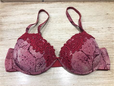 Suti Vermelho Detalhe Em Renda Guipir Aro E Bojo Lingerie Feminina Nunca Usado