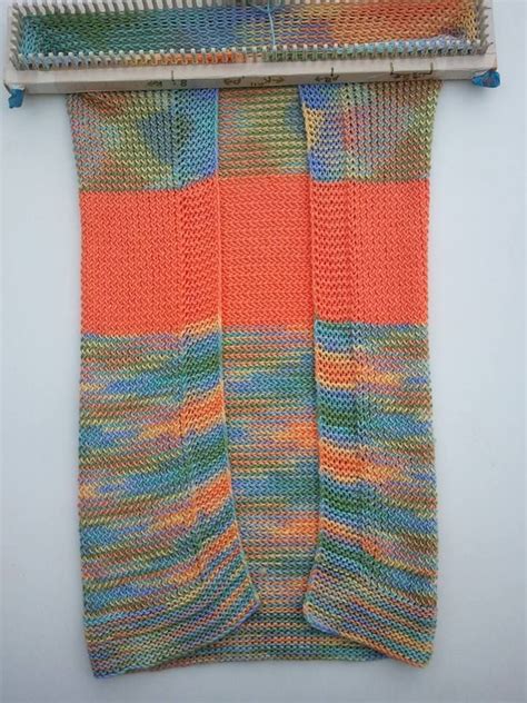 This is such a cute idea for a newborn or toddler! Loom Knitting ...