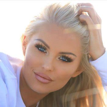 Isabelle Allan Babe Page Watch This Centerfold On Freeones